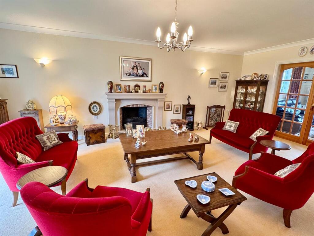 PHOTO-2025-08-12-06-56-38 (17).jpg