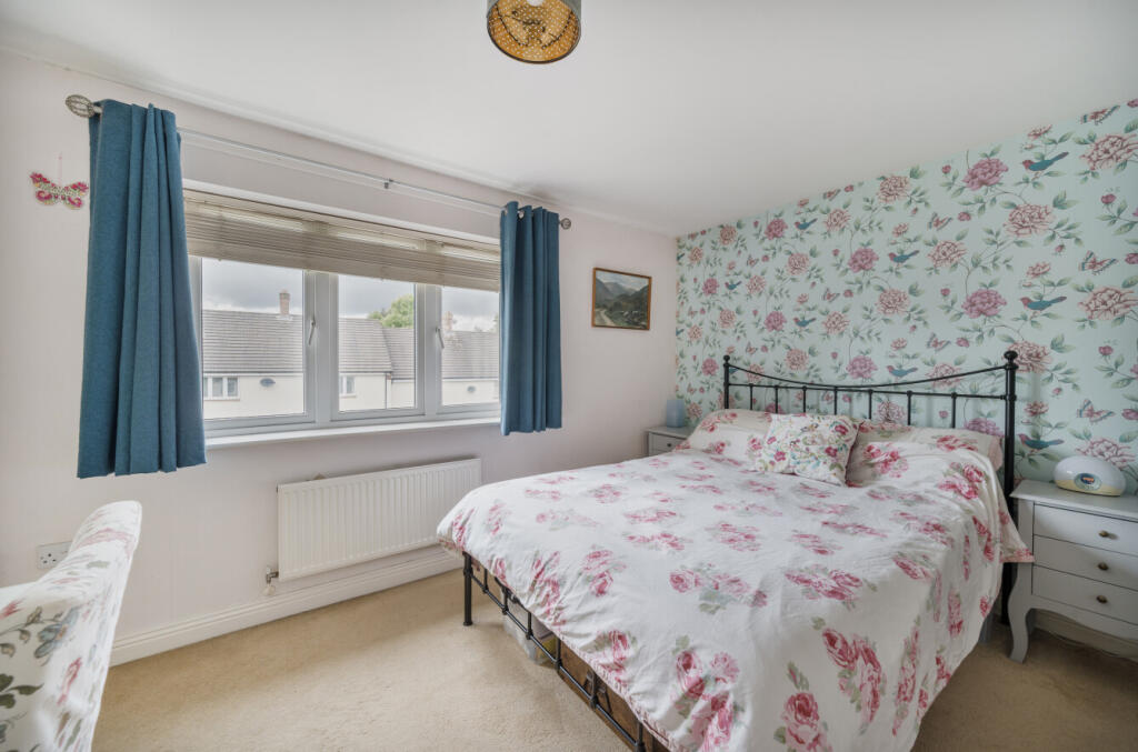 1301699-15-68386b...