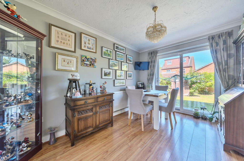 1316634-7-6862b5f...