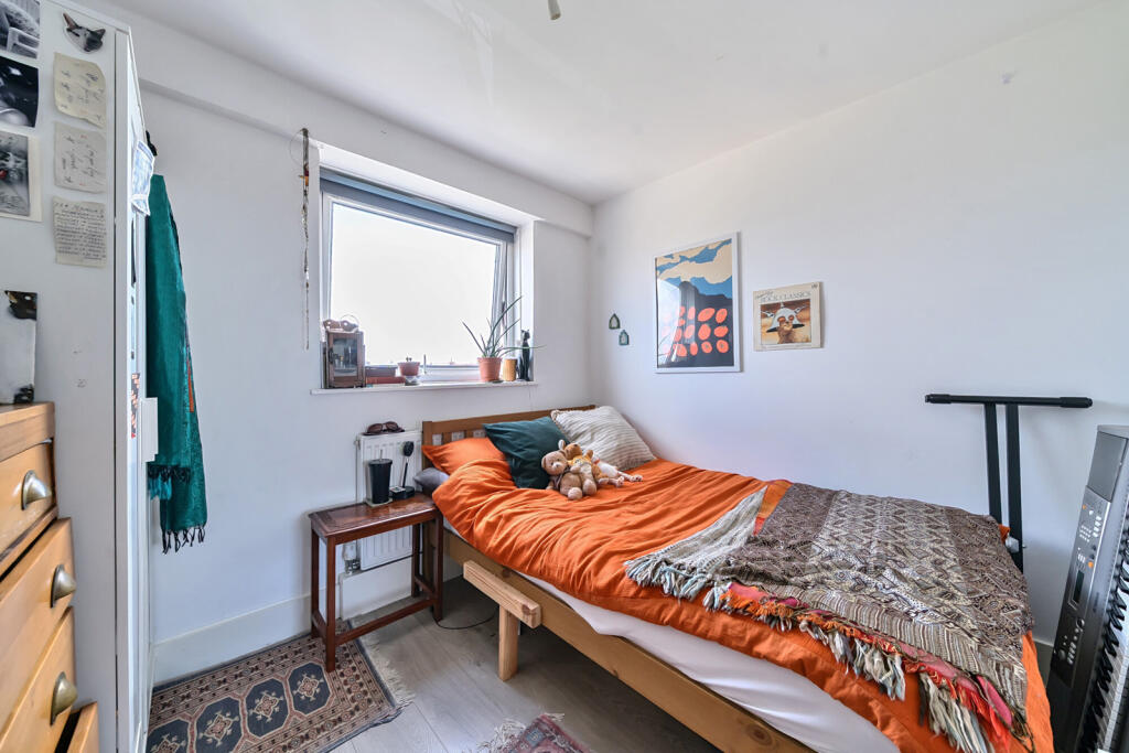 1313979-9-68595c0...