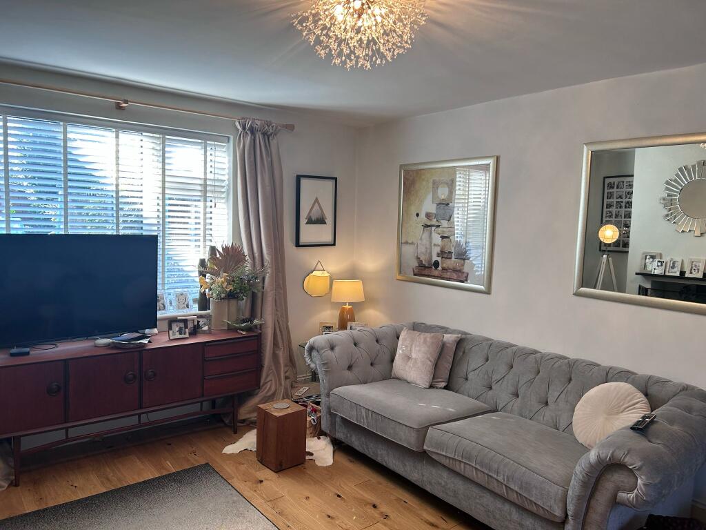 Lounge 2