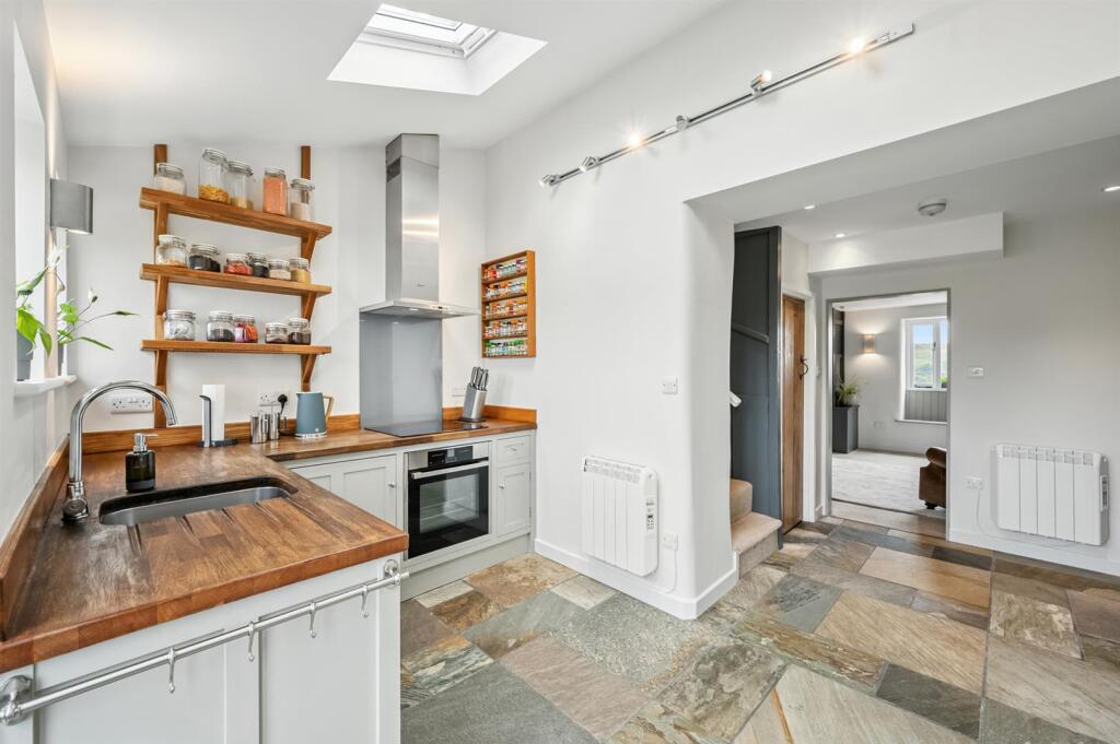 Saxton Mee 7 Litton Slack 0048.jpg