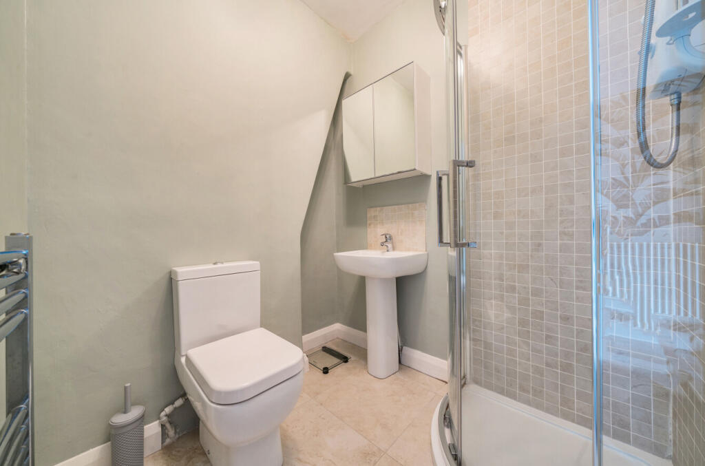 1369820-11-68efa8...