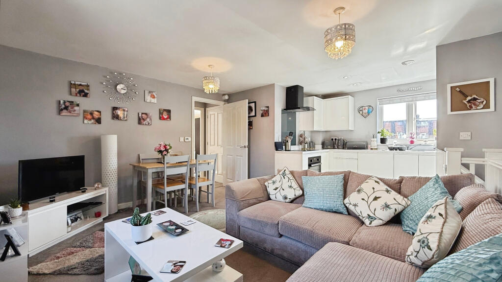 Lounge/ diner/ kitchen