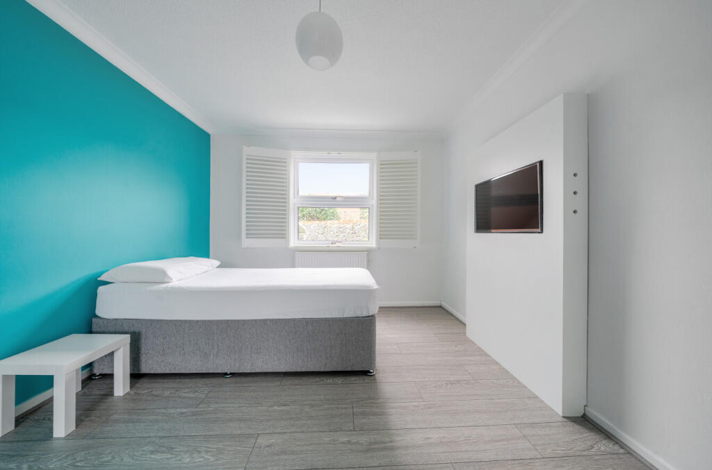 1310449-22-684fea...