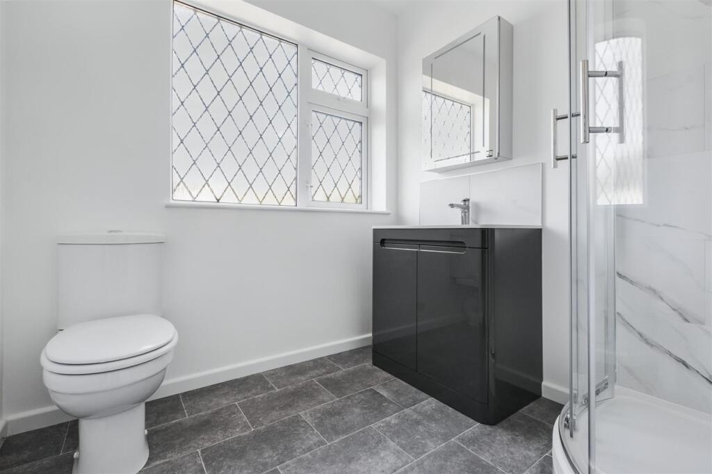Shower Room_2.jpeg