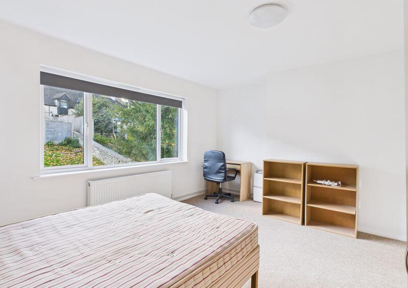 Sitting room / Bedroom