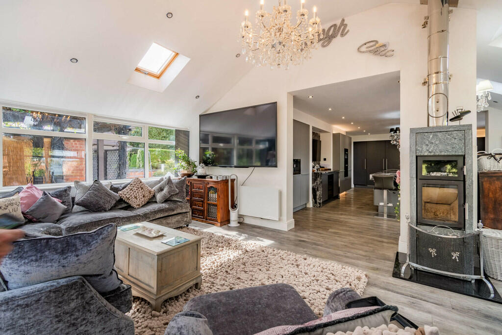 8479735-interior0...