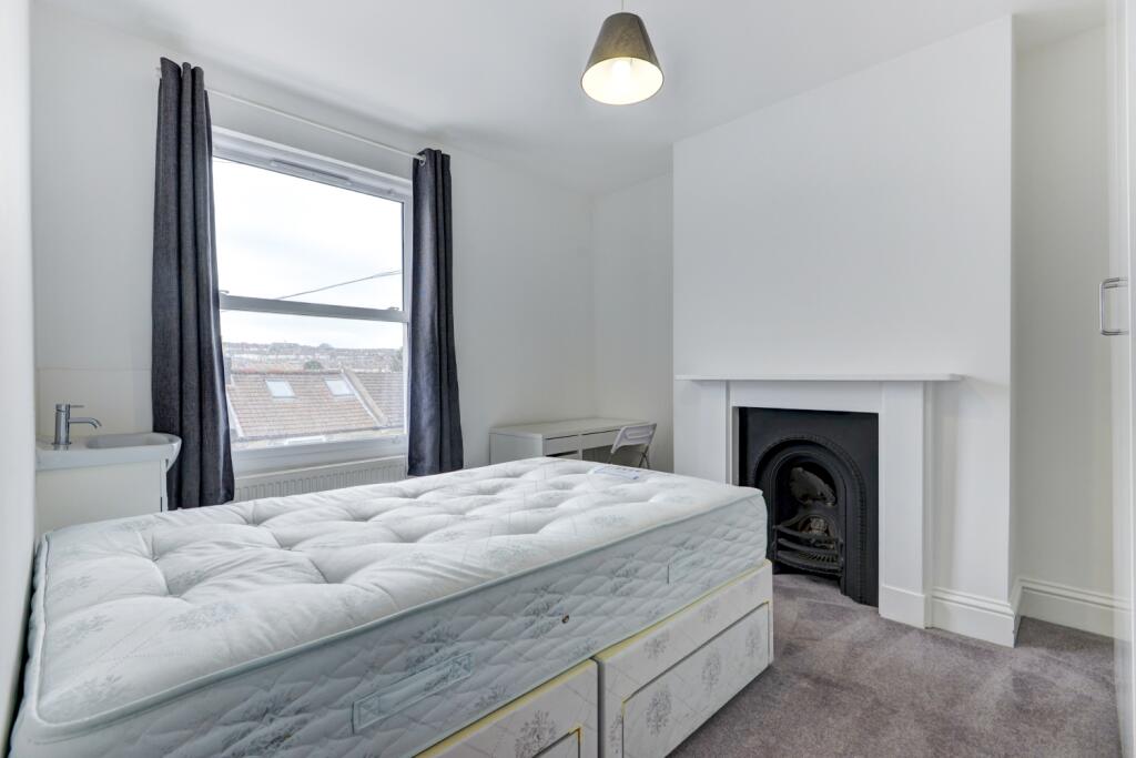 9 Upper Lewes Road Bedroom 6 (2)