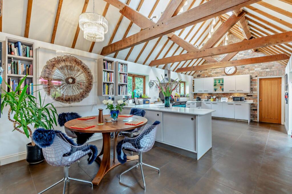 Kitchen/Breakfast