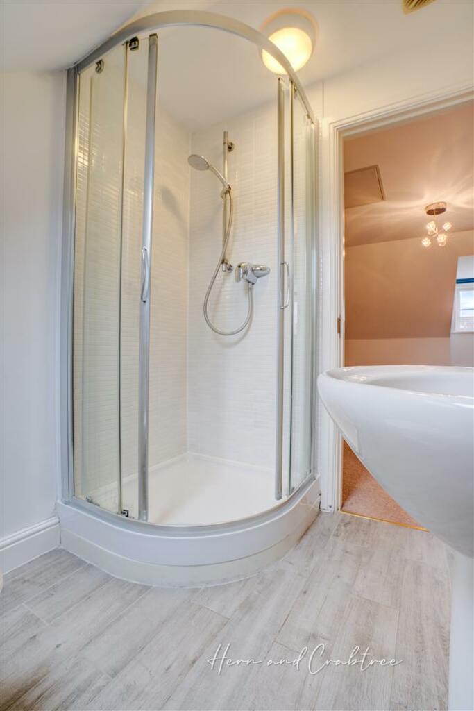 Mostyn Square, Llanishen, HernCrabtree (23).jpg