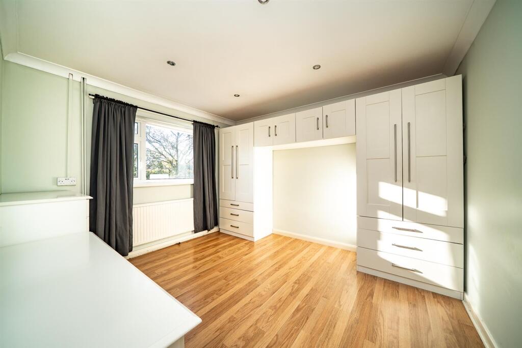 Bedroom.jpg