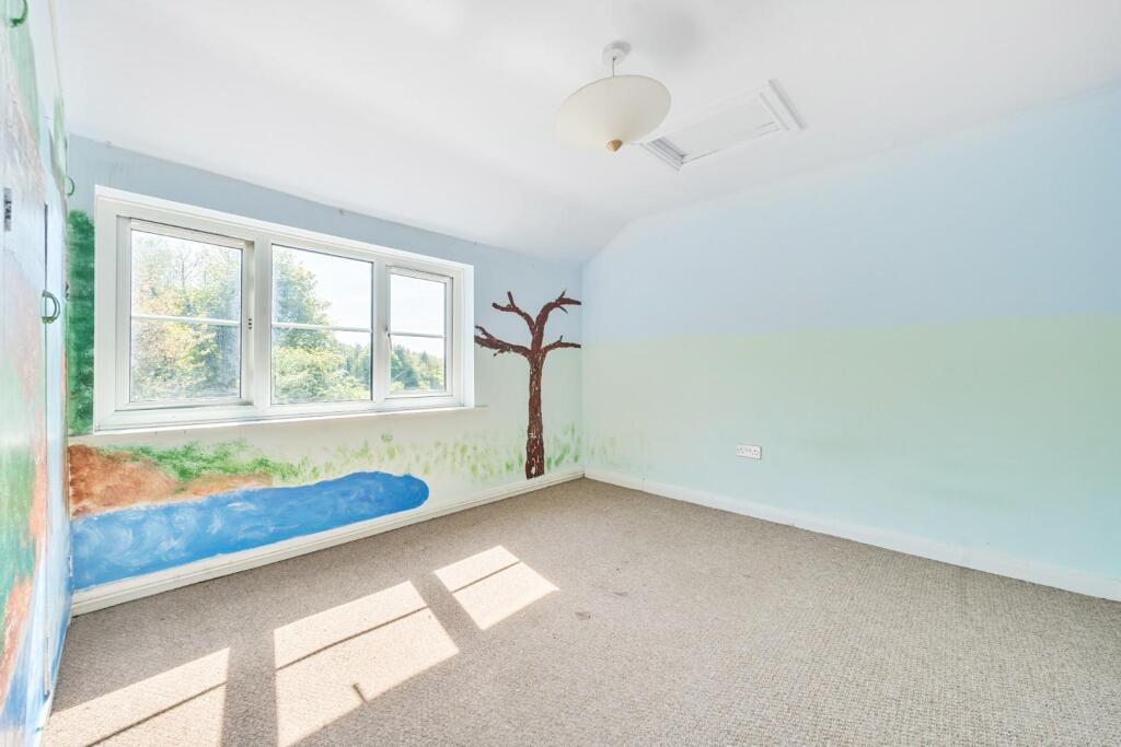 SECOND DOUBLE BEDROOM.jpg