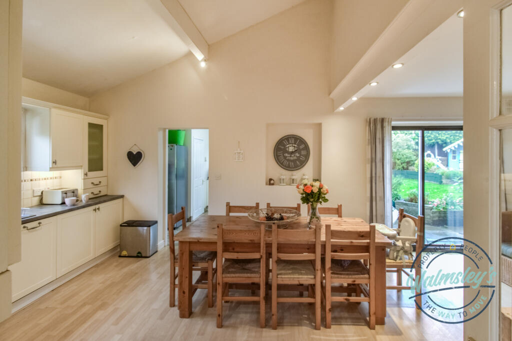 Kitchen dining towards utility room