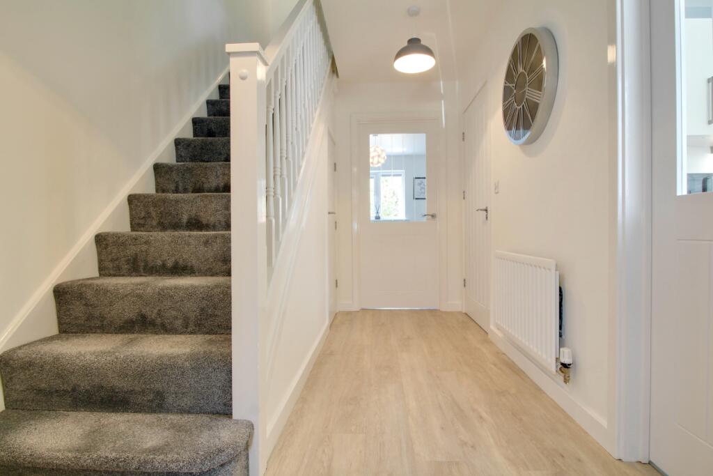Entrance Hall - reverse view - Gus Critchlow EweMo