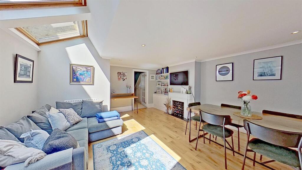 Steerforth-Street-Earlsfield-SW18-04292025_164609.