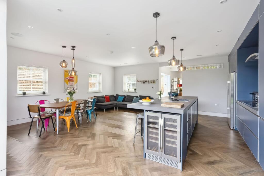 Kitchen / Dining Room / Living Area