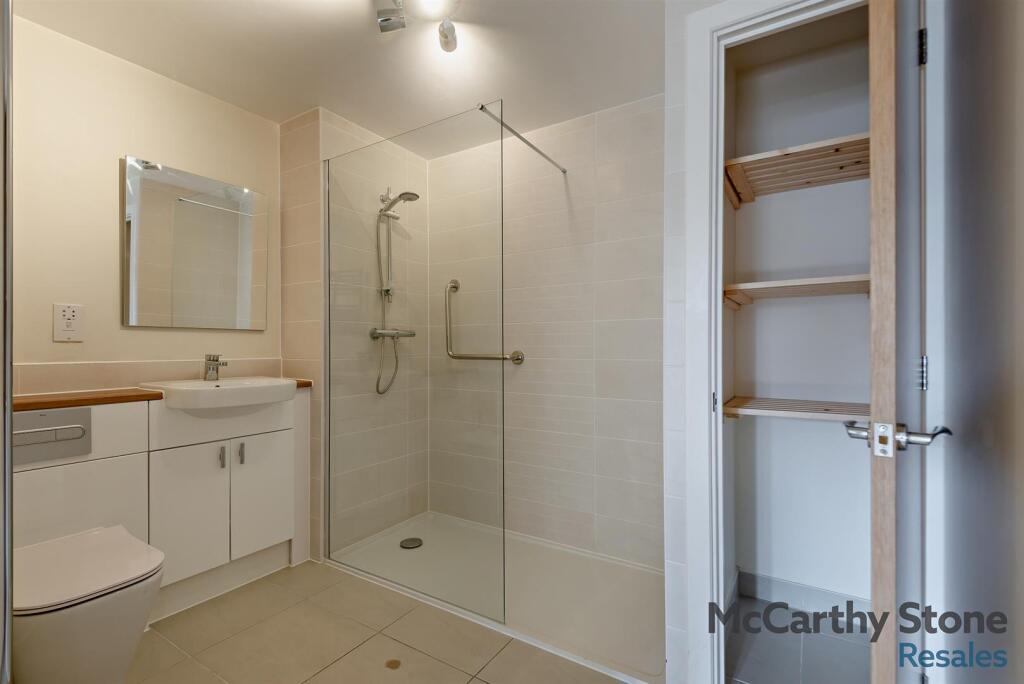 8641950-interior08-800.jpg