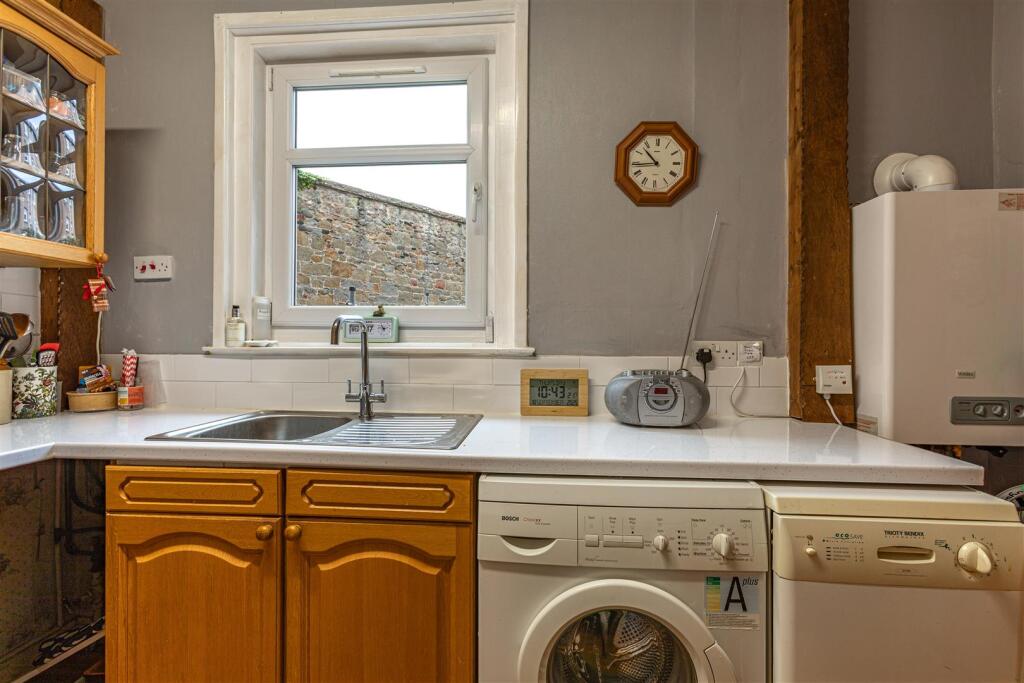 16 Morrow Gardens Melrose 10.JPG