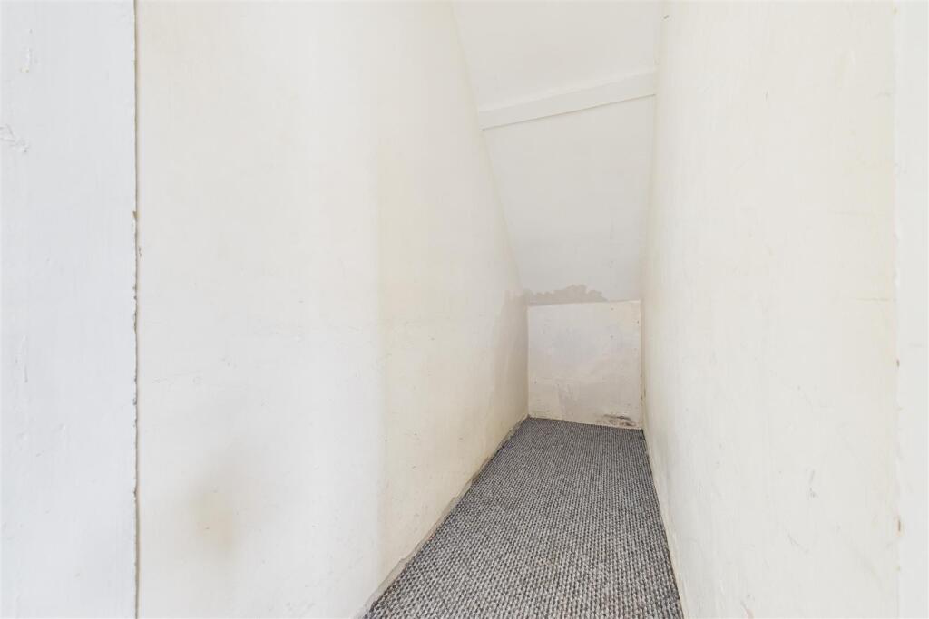 59 Great Western Road, Gloucester GL1 3PZ| Freehol