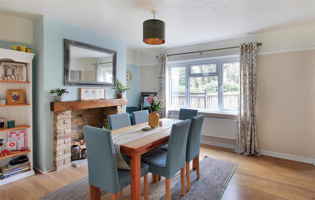 Dining Room E.jpg