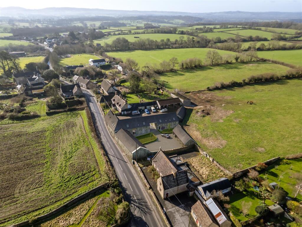 CGI's - Longburton barns .jpg