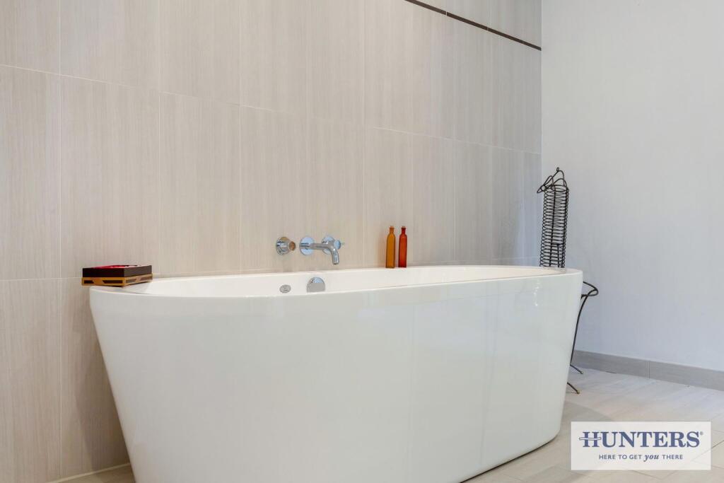 96880_Greenacres-Esholt-Avenue-Guiseley (45) - Cop