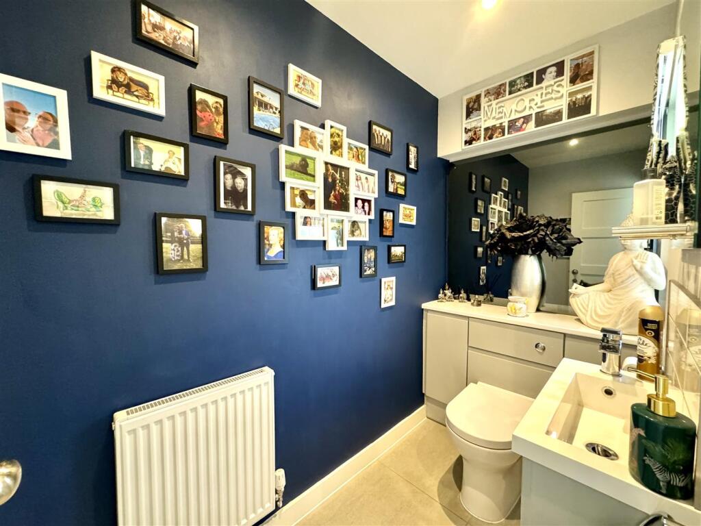 GROUND FLOOR WC