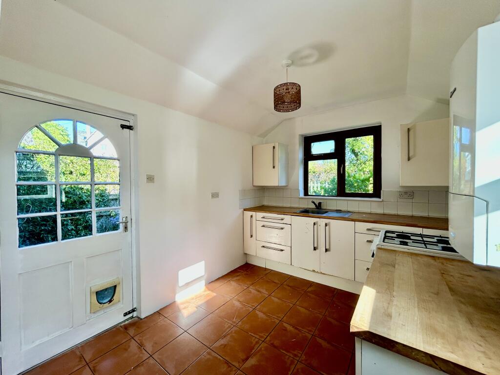 Kitchen:Breakfast Room..