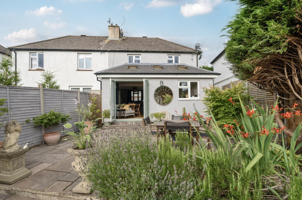 1318027-41-687ff4...