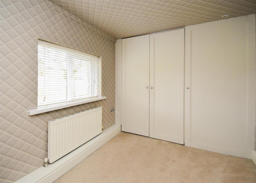 6 Codsall Road-16.jpg