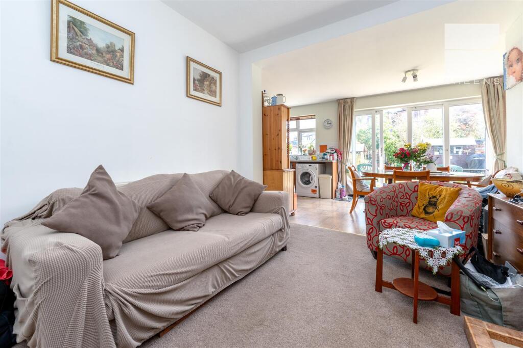 252 Hale End Road_0034.jpg