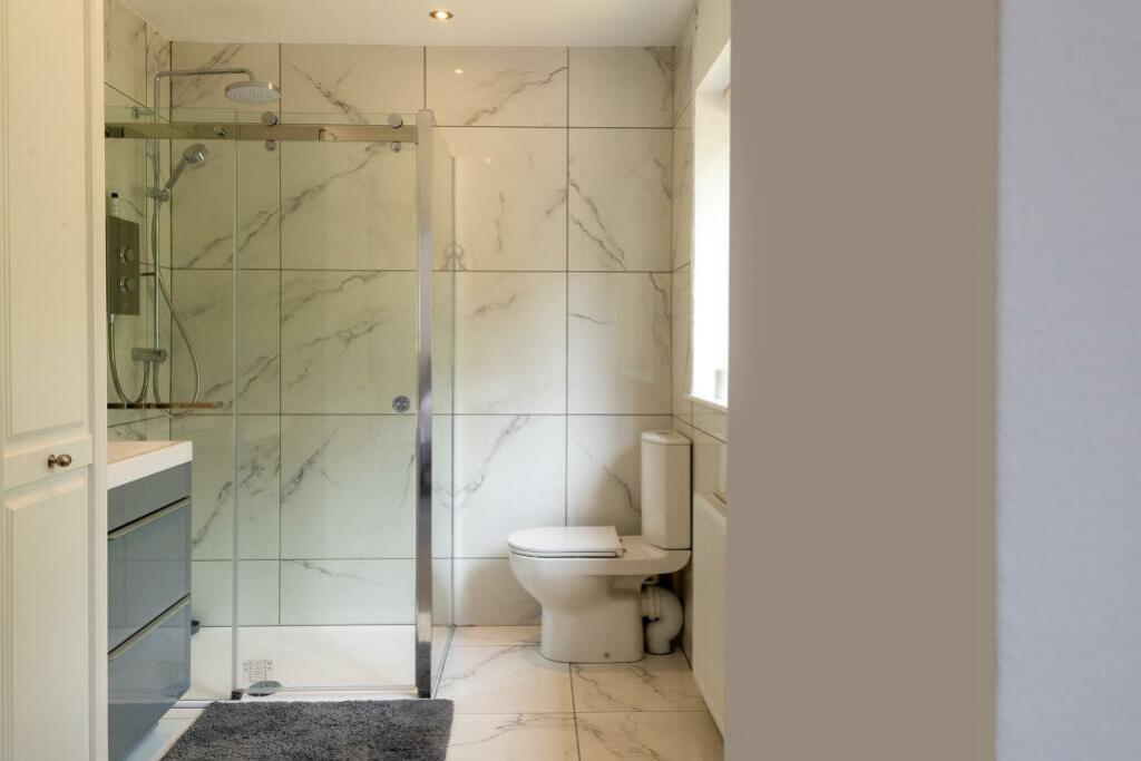 81068_33268119_IMG_27_0000