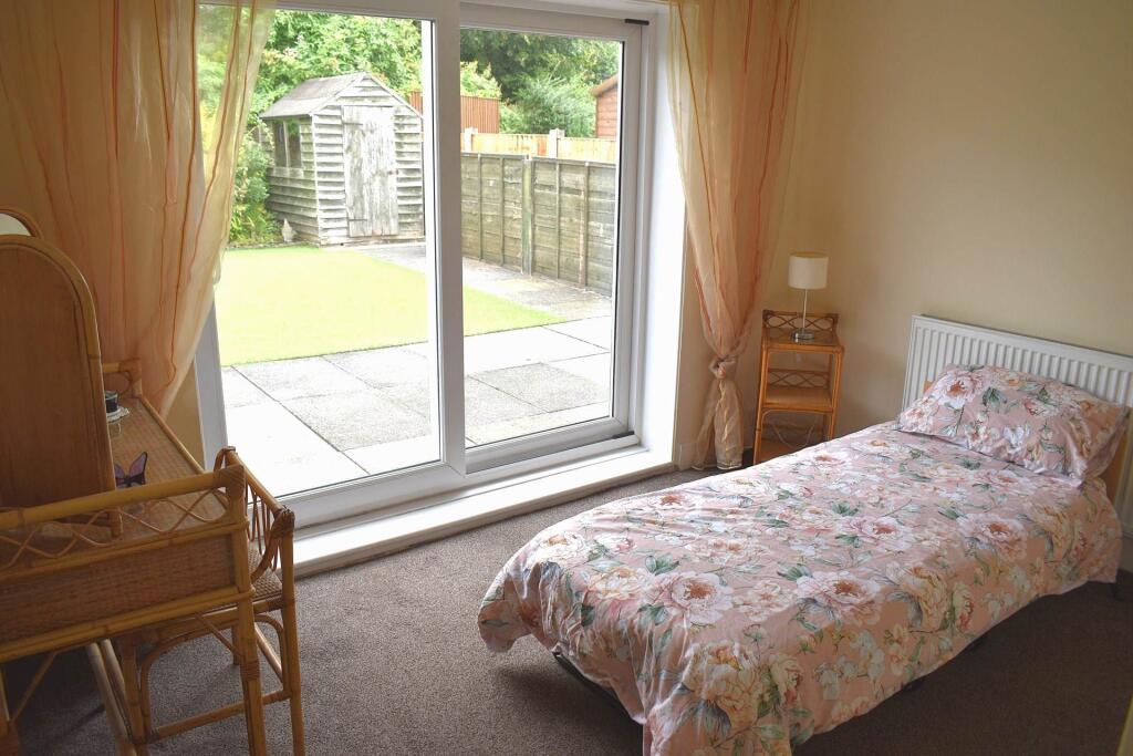 2nd Bedroom