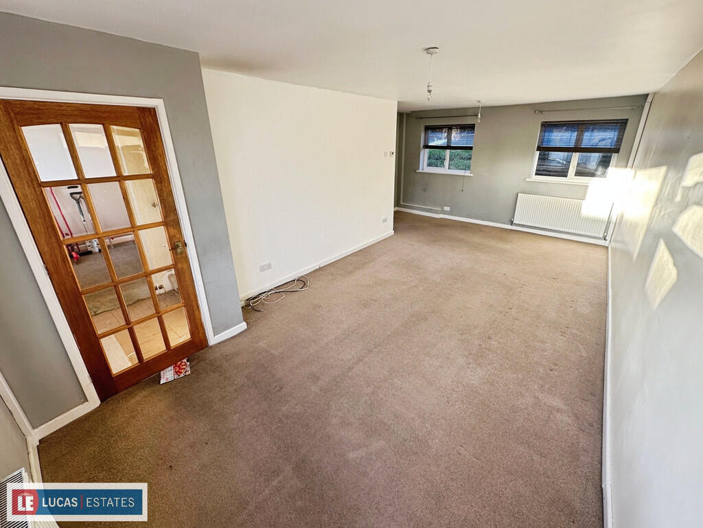 30f16c03--4E4B-A7...