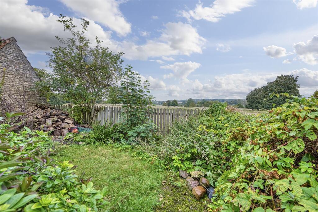 Wendy Cottage Pilton-8.jpg