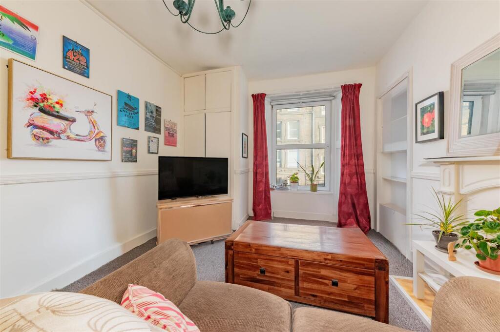 1R 27 Park Avenue Dundee-6.JPG