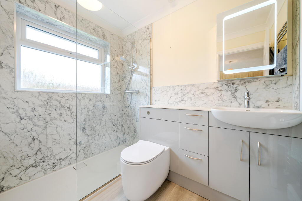 Ensuite Shower Room