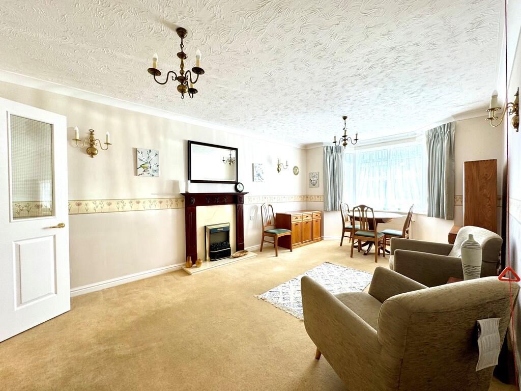 8 Alston Court li...