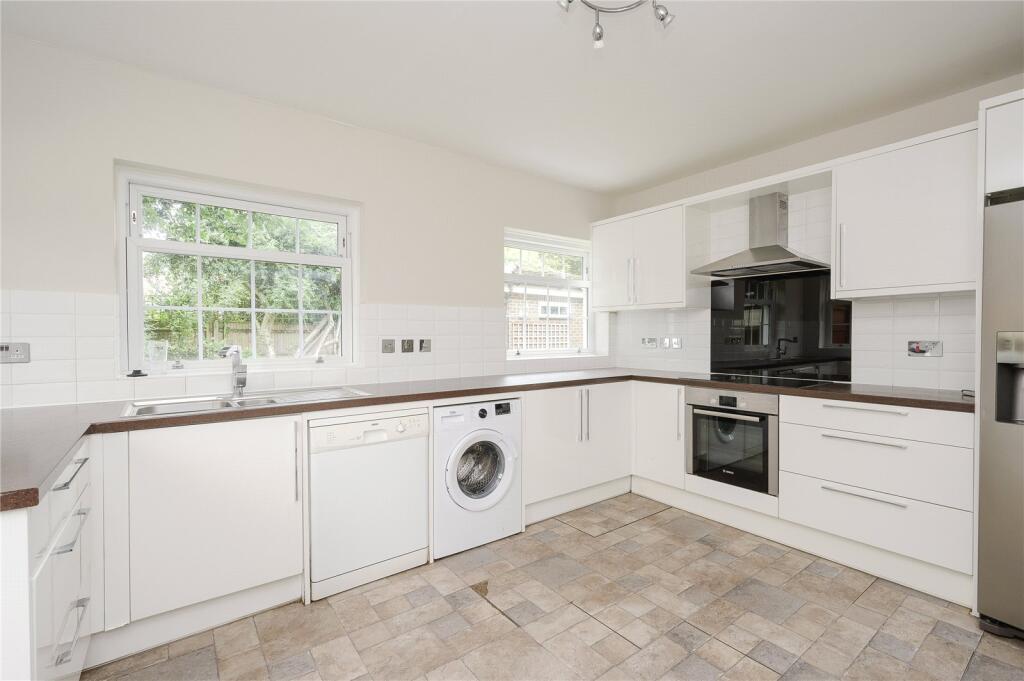 Kitchen/Breakfast Rm