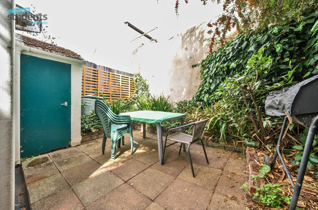 a086e97c-b3a6-410...