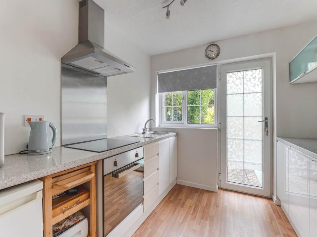 Kitchen (2)