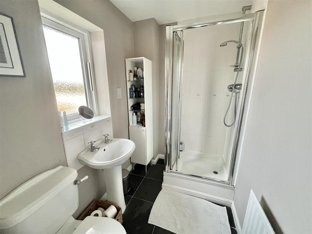 En Suite Shower Room