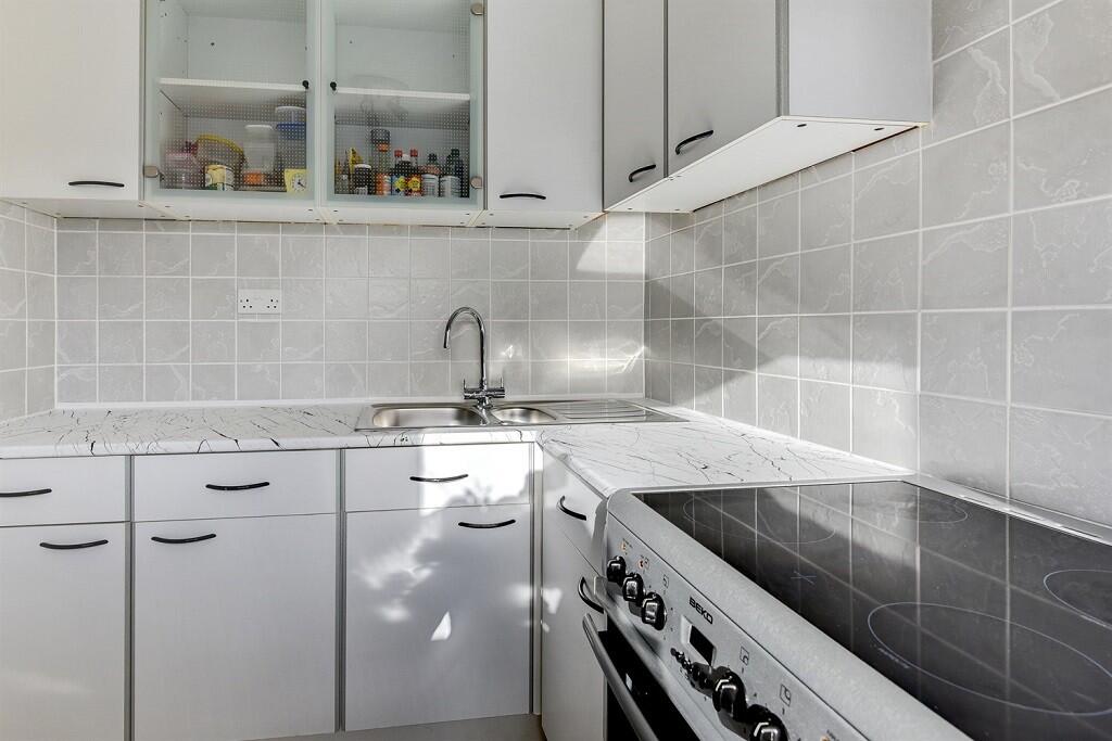 10656_45519_IMAGE...