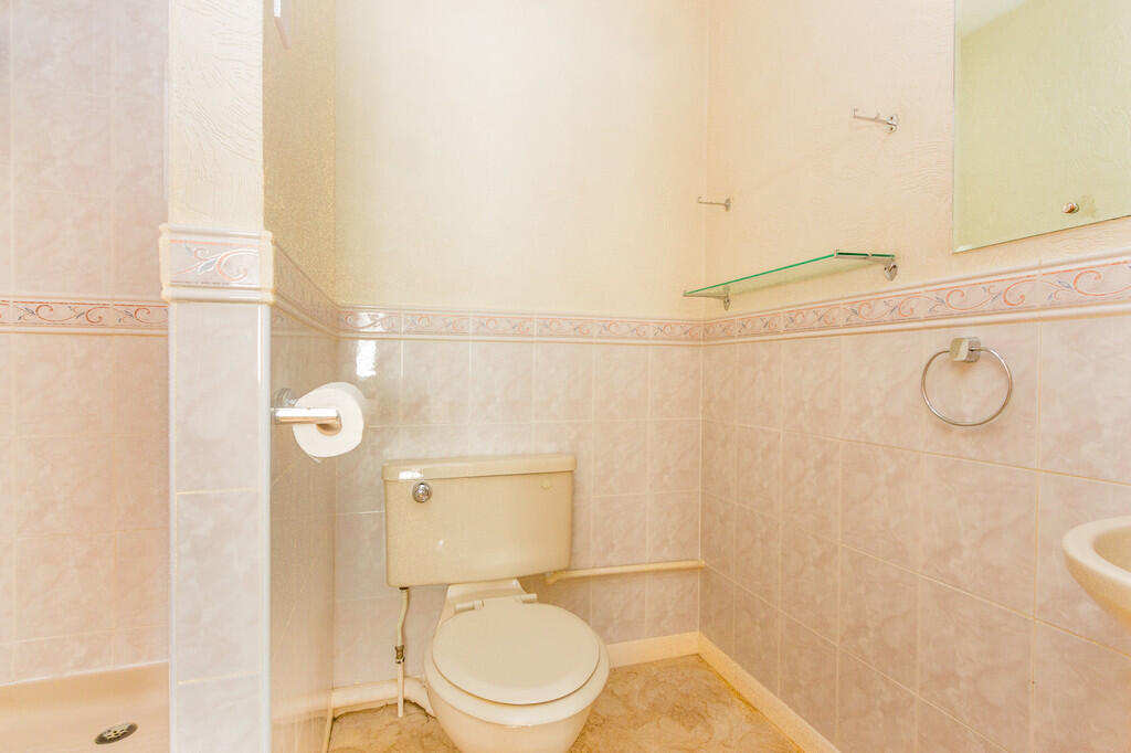 Ensuite Shower Ro...