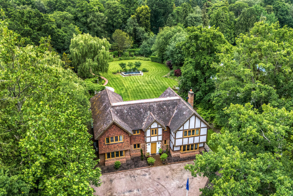 1303185-2-684b270...