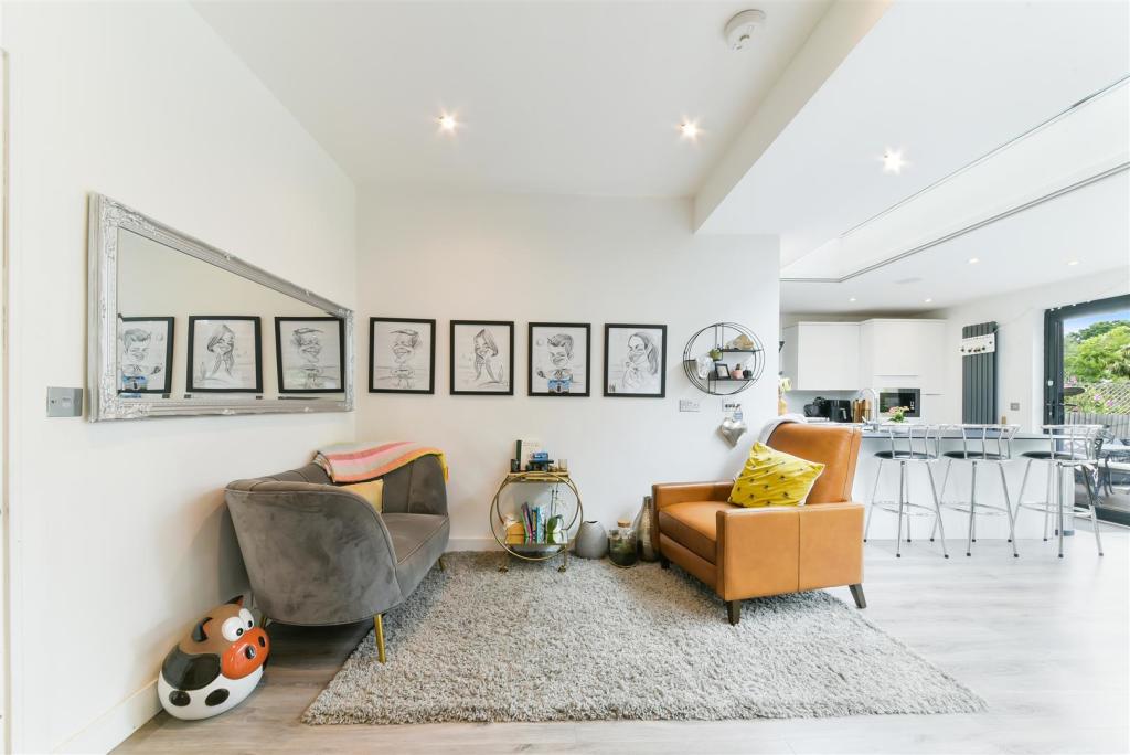 Open Plan Kitchen/Dining/Family Room