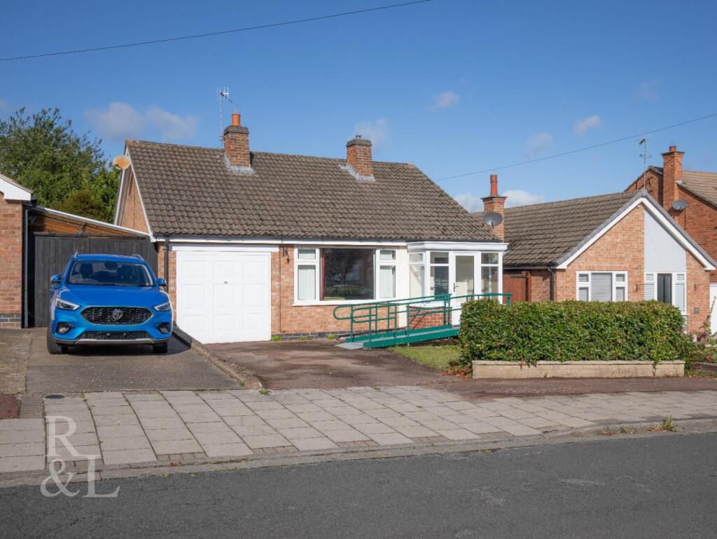 135 Boxley Drive (1).jpg