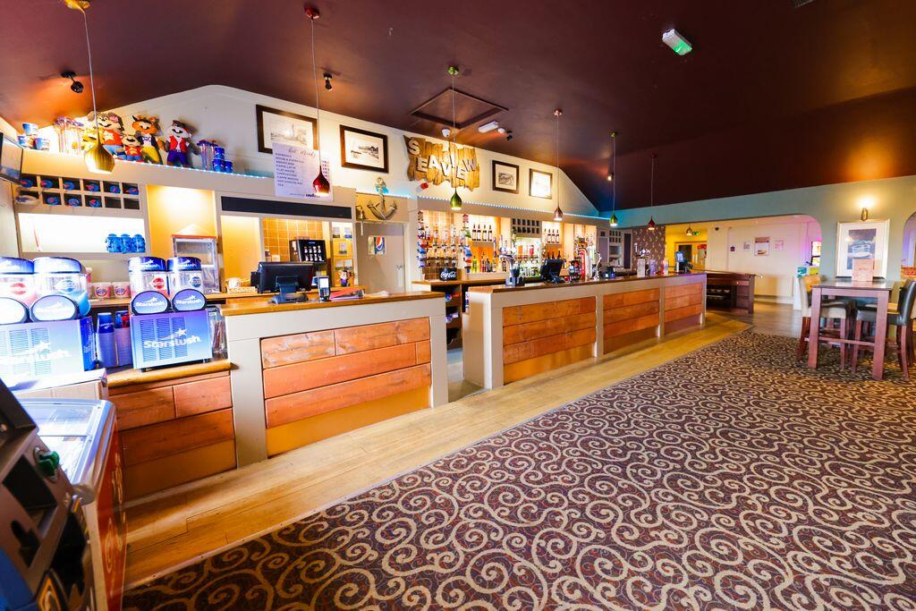 2023 Seaview Kent Restaurant Bar Empty (4)