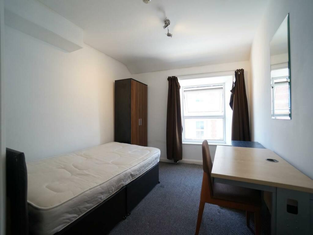 10aHolyheadRd_B3.JPG